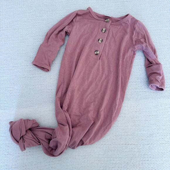 Lou Lou & Company Mauve Bamboo Knotted Gown - 3 to 6 Months - Picture 1 of 6